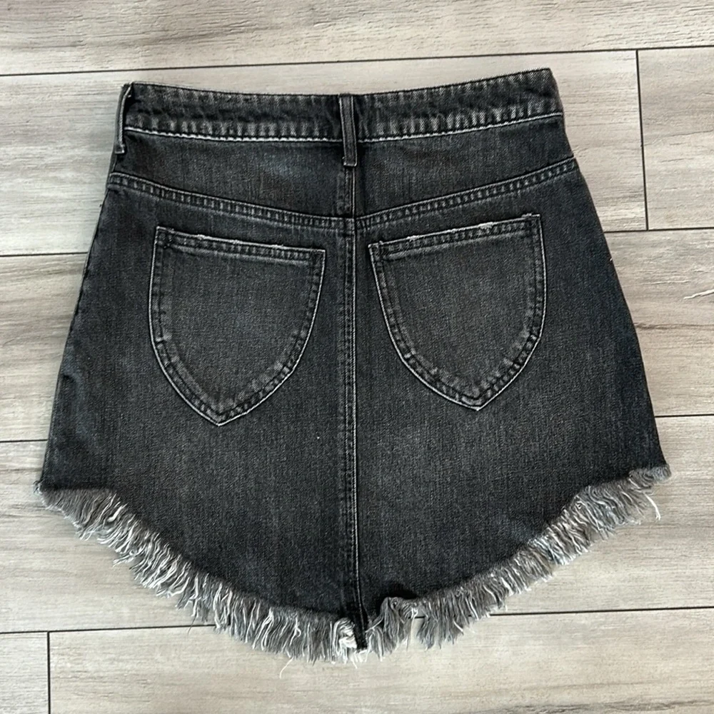 Free People We the Free black denim v cut skirt size 27 NWOT